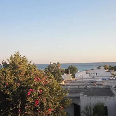 Apartment Donna Carmela Torre Lapillo